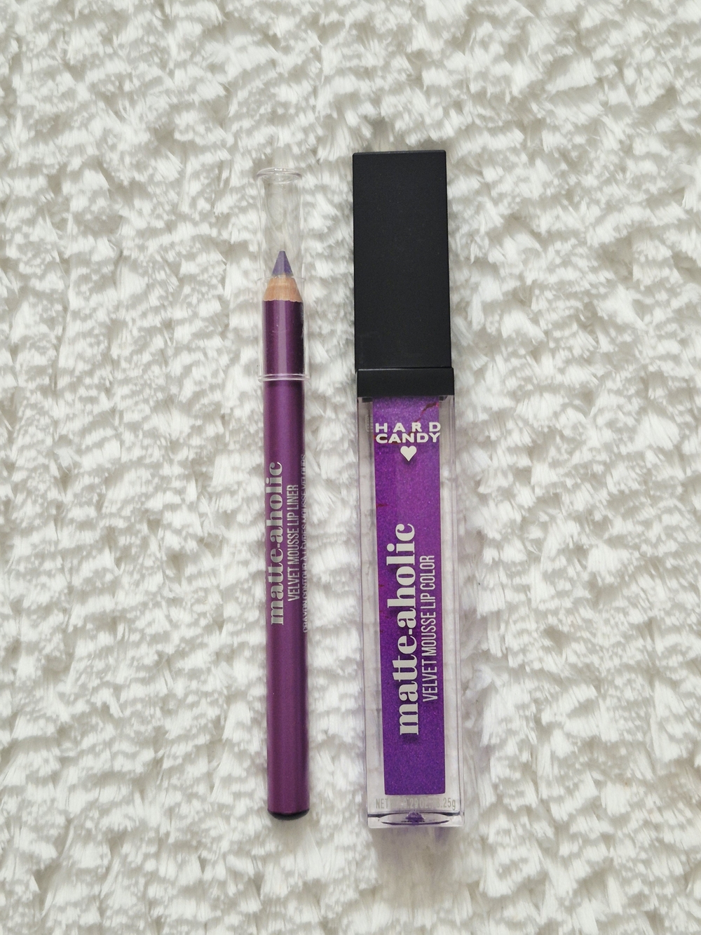 Hard Candy Matte-a-holic Velvet Mousse Lip Color & Liner — Purple